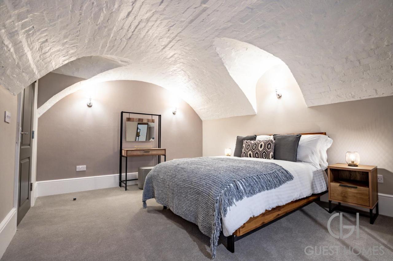 Host & Stay - Shaw Street Basement Вустер Екстер'єр фото