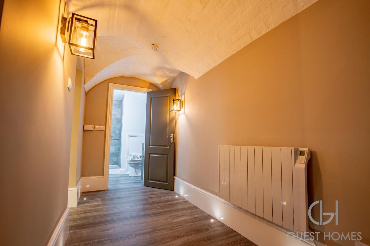 Host & Stay - Shaw Street Basement Вустер Екстер'єр фото